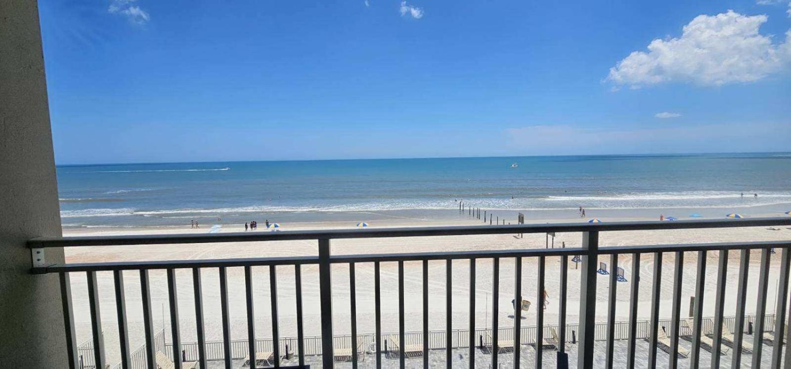Ocean Breeze - Direct Ocean Front-Pool Is Open Διαμέρισμα Παραλία Ντειτόνα Εξωτερικό φωτογραφία